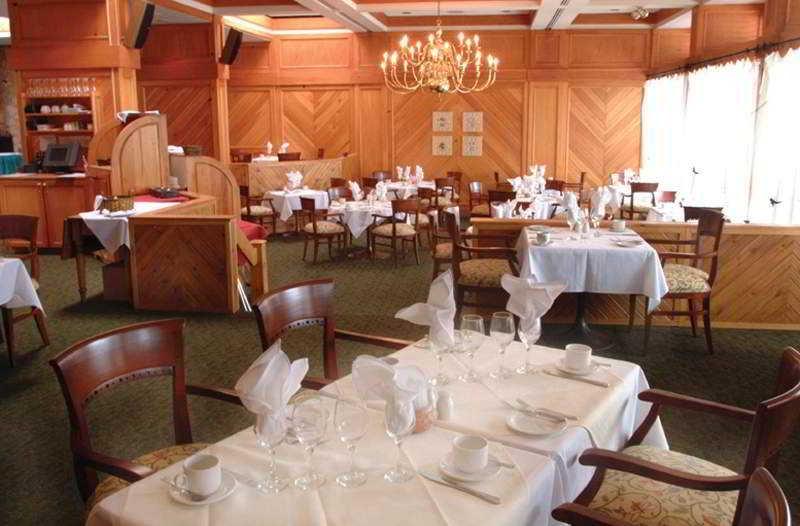 Pinestone Resort, Conference Centre, Spa & Golf Course Haliburton Restauracja zdjęcie