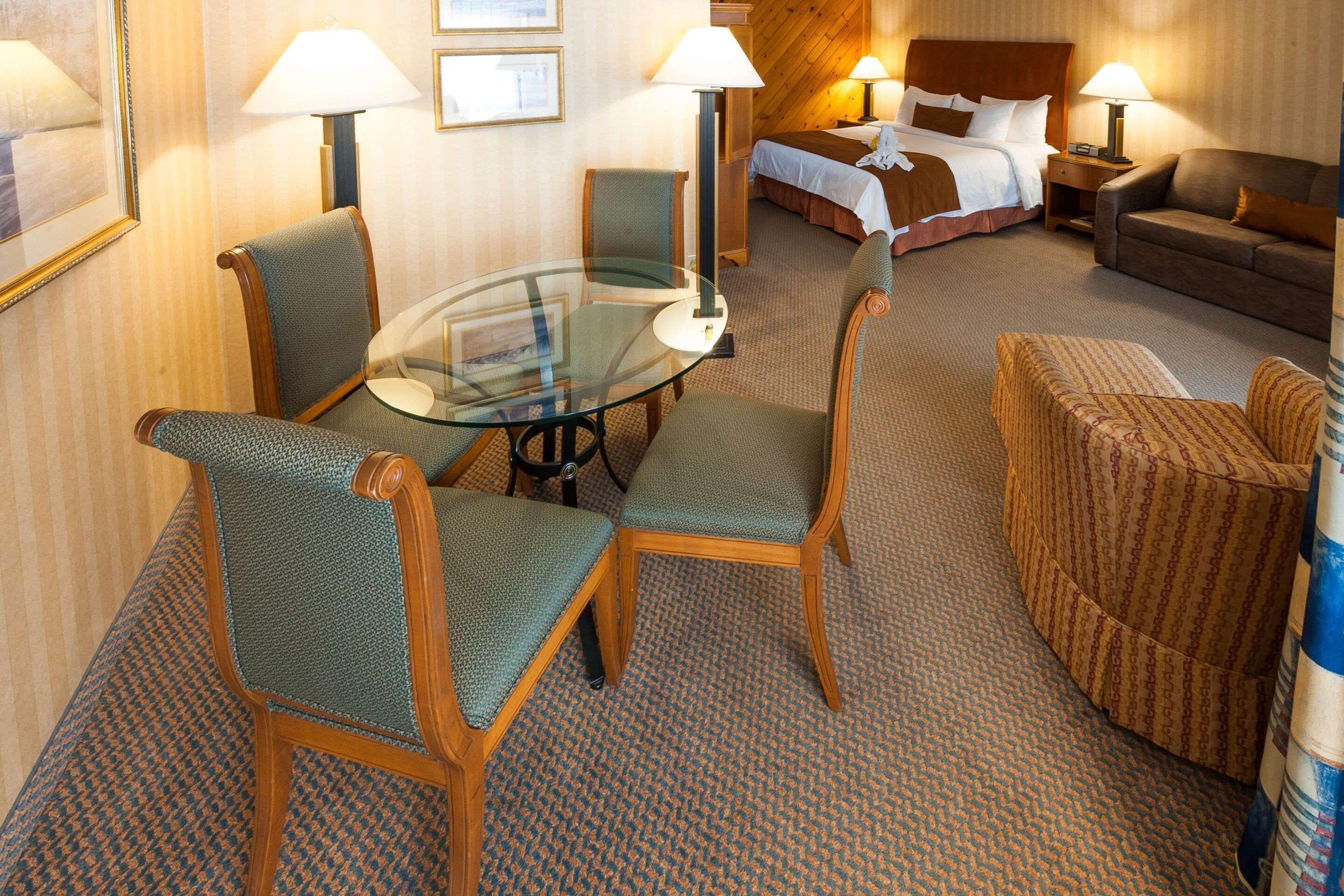 Pinestone Resort, Conference Centre, Spa & Golf Course Haliburton Zewnętrze zdjęcie