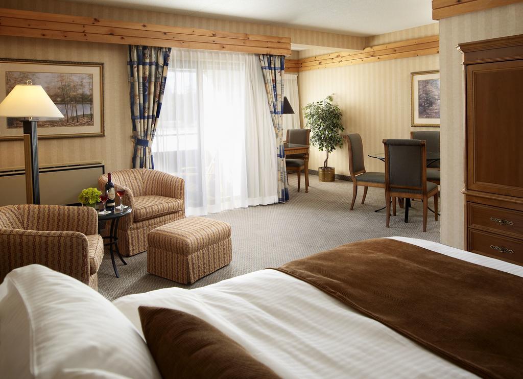Pinestone Resort, Conference Centre, Spa & Golf Course Haliburton Zewnętrze zdjęcie