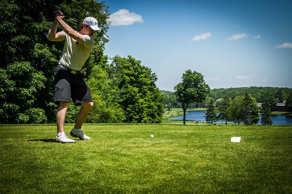 Pinestone Resort, Conference Centre, Spa & Golf Course Haliburton Zewnętrze zdjęcie